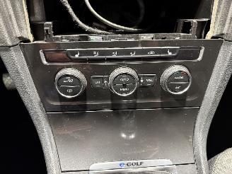 Volkswagen Golf e 36kWh 100kW Automaat picture 18