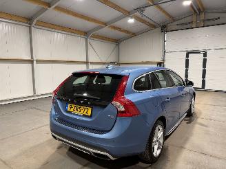 Volvo V-60 2.0T5 180kW Automaat Summum picture 6