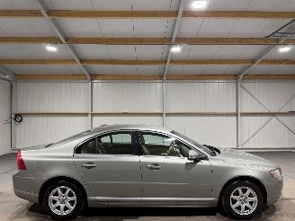 Vaurioauto  passenger cars Volvo S-80 2.4D 120kW Automaat Momentum 2007/1