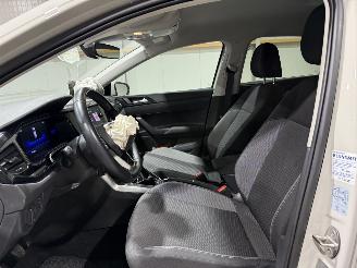 Volkswagen Polo 1.0TSI 70kW Life Airco picture 30
