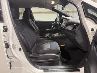 Nissan Leaf 40kWh N-Connecta 110kW Automaat picture 39