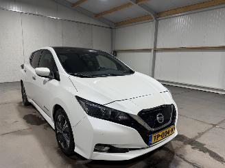 Nissan Leaf 40kWh N-Connecta 110kW Automaat picture 3