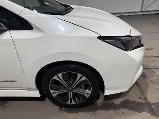 Nissan Leaf 40kWh N-Connecta 110kW Automaat picture 16