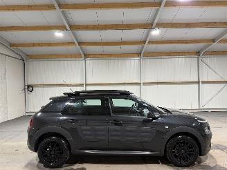 krockskadad bil auto Citroën C4 cactus 1.2PureTech 60kW Airco Feel 2015/8