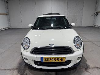 Mini Mini 1.6 72kW Pano Airco One Chili picture 4