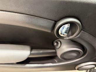 Mini Mini 1.6 72kW Pano Airco One Chili picture 17