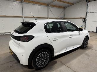 Peugeot e-208 50 kWh EV 350 picture 5