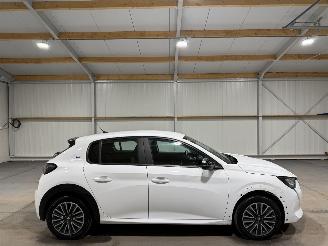 skadebil auto Peugeot e-208 50 kWh EV 350 2020/9