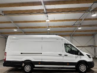 skadebil bedrijf Ford Transit E 68kWh L4H3 135kW Trend 2024/5