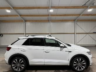 Damaged car Volkswagen T-Roc 1.5TSI 110kW Automaat Pano Sport Business R 2019/8