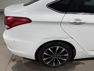 Hyundai I-40 1.7CRD 104kW Automaat Clima picture 31