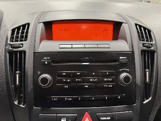 Kia Cee d 1.4 80kW Airco X-Tra picture 15