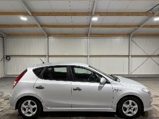 krockskadad bil auto Hyundai I-30 1.4i 80kW i-Drive Drive Cool 2011/1