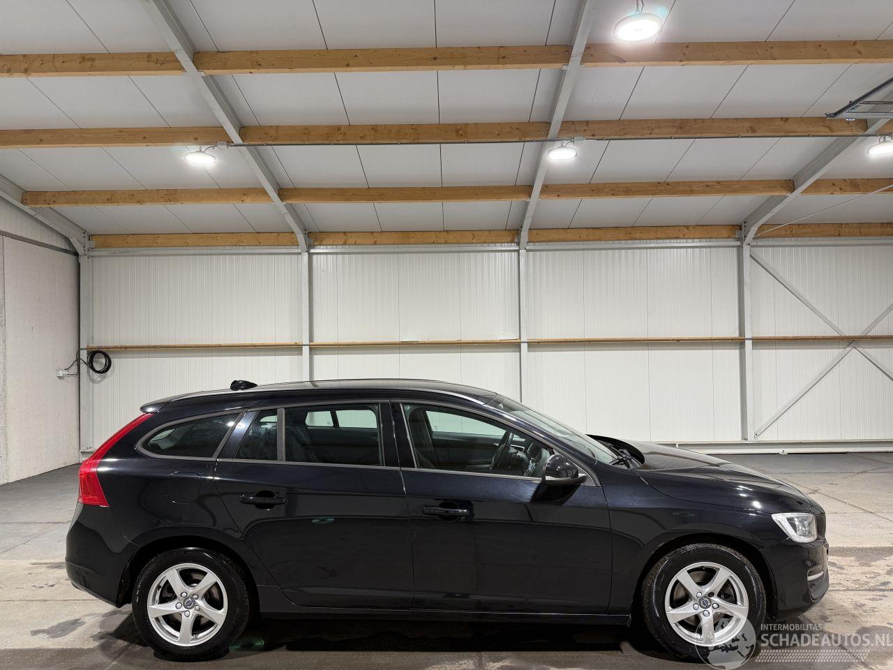 Volvo V-60 1.6T3 110kW Airco Ocean Race