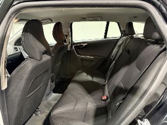 Volvo V-60 1.6T3 110kW Airco Ocean Race picture 21