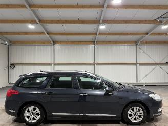 damaged passenger cars Citroën C5 2.0 HDiF 120kW Airco Comfort Hydrauliek vering 2010/7