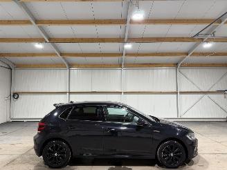 Schadeauto Volkswagen Polo 1.0TSI 70kW Automaat Highline 2018/2