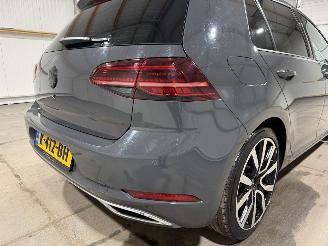 Volkswagen Golf 1.4TSI 110kW Automaat Highline Pano Business R picture 36