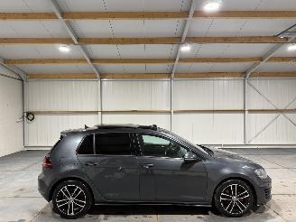uszkodzony samochody osobowe Volkswagen Golf 2.0TDI GTD 135kW Automaat Pano 2016/9