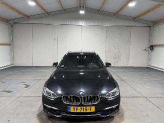 BMW 3-serie 318i 100kW Automaat Luxury Edition picture 4