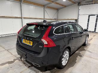 Volvo V-60 2.0D4 133kW Automaat Ocean Race picture 6