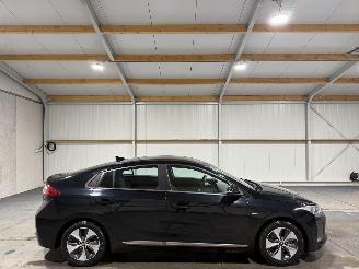 Avarii autoturisme Hyundai Ioniq 28kWh 88kW Automaat Comfort EV 2018/9