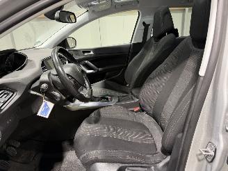 Peugeot 308 2.0BlueHDI 110kW Blue Lease Premium picture 13