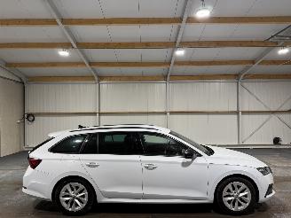 Coche accidentado Skoda Octavia 1.5 e-TSI 110kW Automaat Sport Business 2022/2