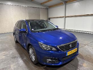 Peugeot 308 1.2PureTech 96kW Pano Blue Lease Premium picture 3