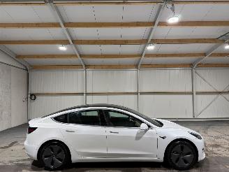 Vaurioauto  passenger cars Tesla Model 3 60kWh Standard 175kW RWD Plus 2020/12