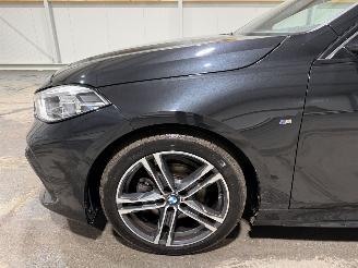 BMW 1-serie 118i 100kW Automaat Business Edition Plus picture 15