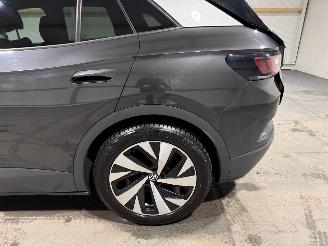 Volkswagen ID.4 77kWh 150kW Business picture 14