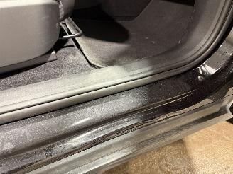 Volvo EX30 69kWh 200kW Single Motor Extended Range CORE picture 21