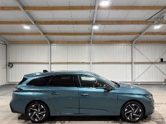 Vaurioauto  passenger cars Peugeot 308 1.2PureTech 96kW Automaat Allure Pack Business 2023/1