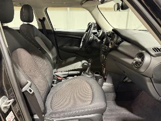 Mini Cooper 1.5 100kW Clima Stoelverwarming Chili picture 35