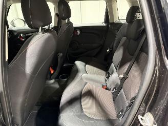 Mini Cooper 1.5 100kW Clima Stoelverwarming Chili picture 33