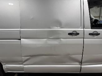 Volkswagen Transporter 2.0TDI 84kW L2H2 Highline picture 22