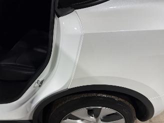 Tesla Model Y 75kWh Long Range 258kW AWD picture 31
