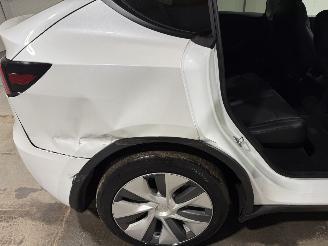 Tesla Model Y 75kWh Long Range 258kW AWD picture 32