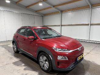 Hyundai Kona 64kWh 150kW Automaat Comfort picture 2