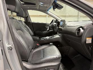 Hyundai Kona 64kWh 150kW Premium picture 41