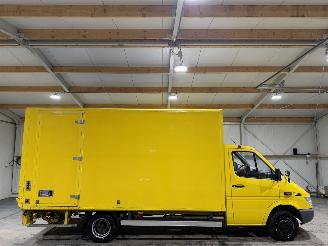 skadebil bedrijf Mercedes Sprinter 411CDI 2.2 80kW Laadklep 2004/12