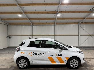 skadebil auto Renault Zoé 52kWh 80kW Life Carshare 2020/10