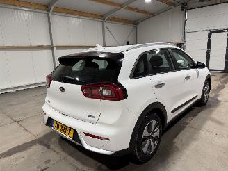Kia Niro 1.6GDI Hybrid 77kWh DynamicLine picture 6