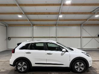 skadebil auto Kia Niro 1.6GDI Hybrid 77kWh DynamicLine 2019/5