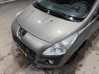 Peugeot 3008 1.6THP 115kW Clima Premiére picture 29