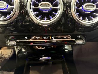 Mercedes Cla-klasse Shootingbrake 180 100kW Automaat Premium Plus picture 35