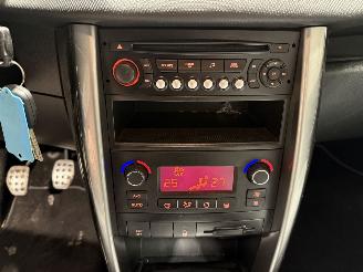 Peugeot 207 1.6THP 115kW Cabrio Roland Garros picture 31