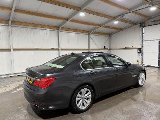 BMW 7-serie 740i 240kW Automaat Schuifkantel Executive picture 5