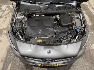 Mercedes Cla-klasse 180 90kW Automaat Pano Ambition picture 27